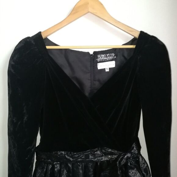 Vintage HOLT RENFREW 80 English Black Velvet & Silky Dots Cocktail Dress Medium - Picture 2 of 15